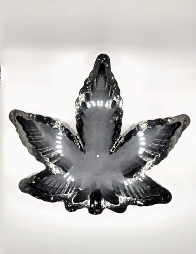 DeFit Designs Ashtrays Black Grey Weed Smokers Ashtray-Weed Leaf Ashtray-Marijuana Ashtray