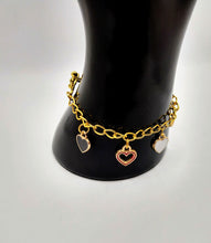 Cargar imagen en el visor de la galería, DeFit Designs BRACELET Heart Link Charm Bracelet-Valentines Day Charm Bracelet
