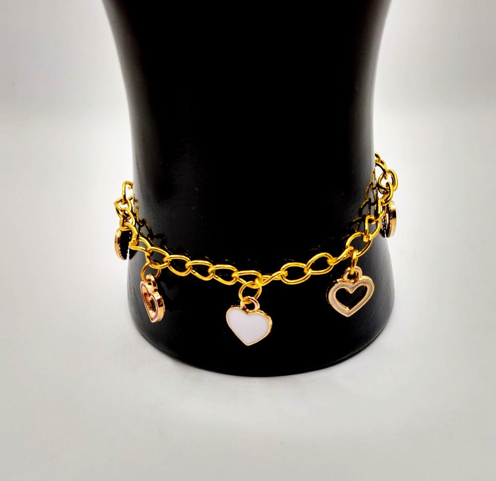 DeFit Designs BRACELET Heart Link Charm Bracelet-Valentines Day Charm Bracelet