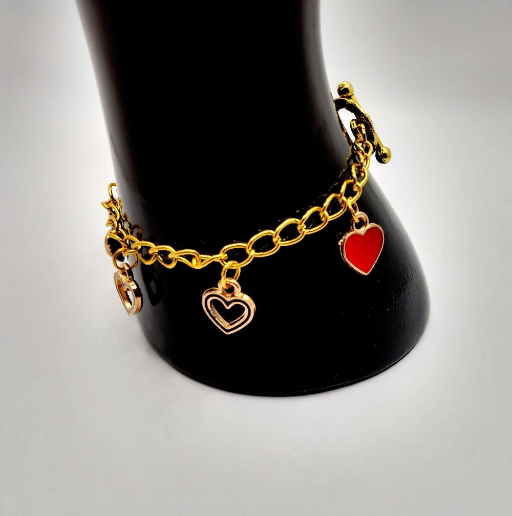 DeFit Designs BRACELET Heart Link Charm Bracelet-Valentines Day Charm Bracelet