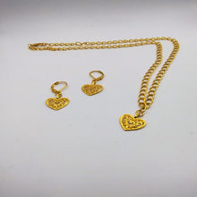 Cargar imagen en el visor de la galería, DeFit Designs Gold Heart Necklace And Earring Set-Heart Earrings-Heart Necklace
